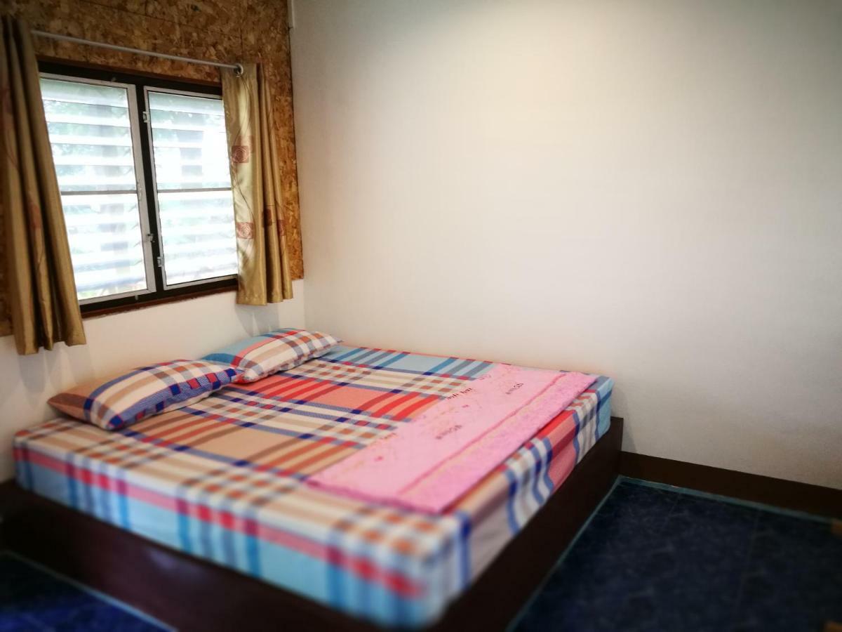 Smiley Frog Apartment Kanchanaburi Bagian luar foto