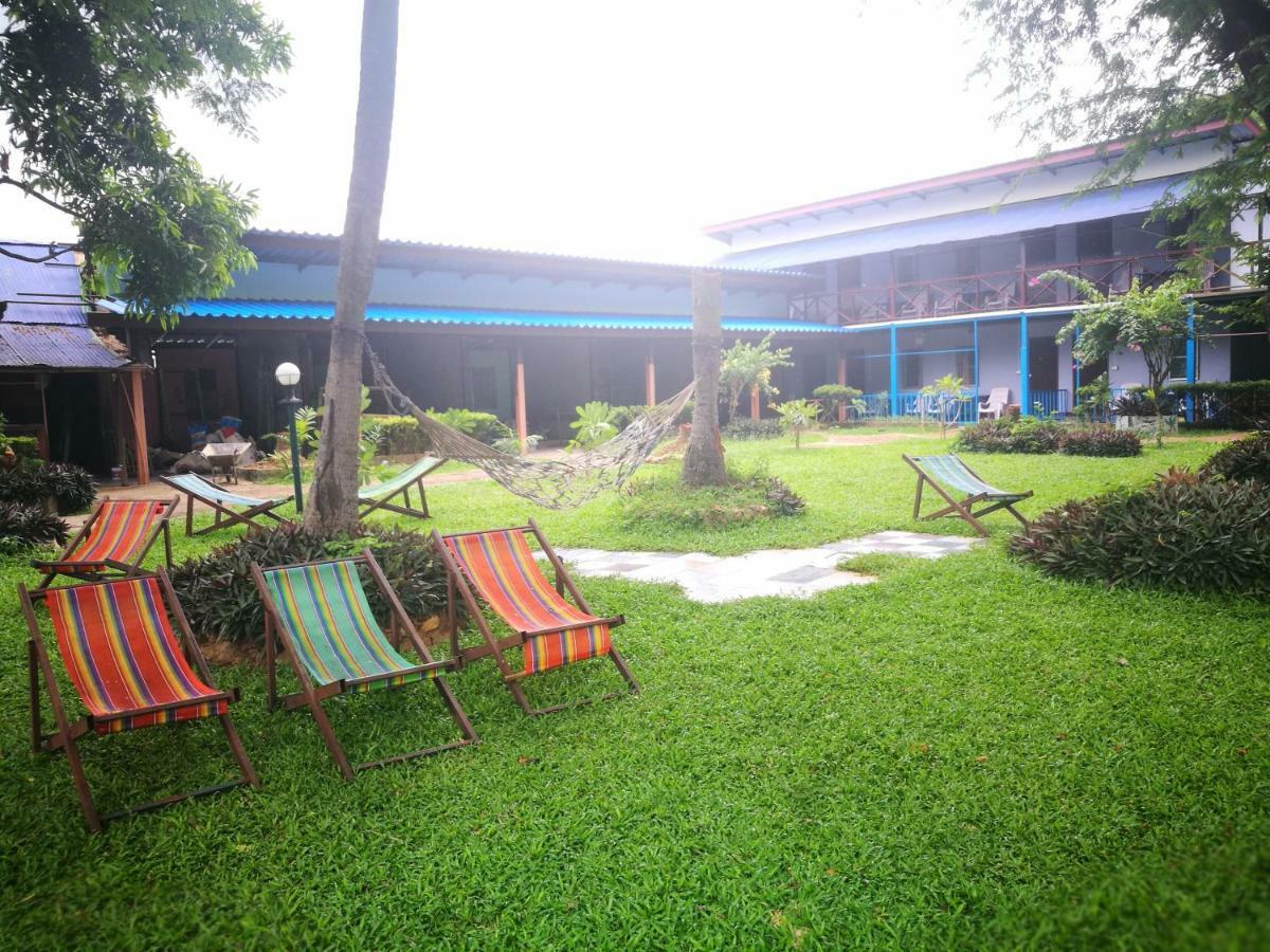 Smiley Frog Apartment Kanchanaburi Bagian luar foto