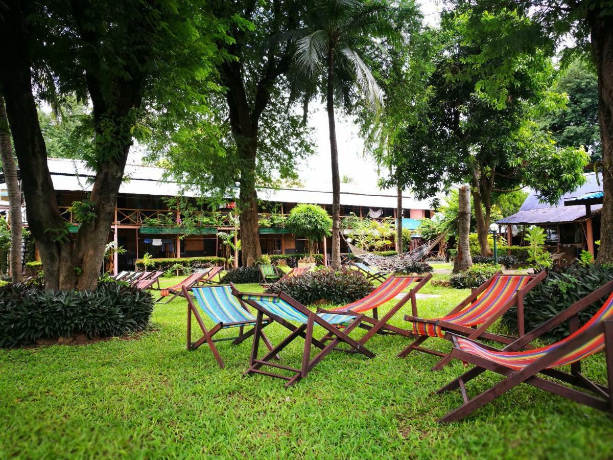 Smiley Frog Apartment Kanchanaburi Bagian luar foto