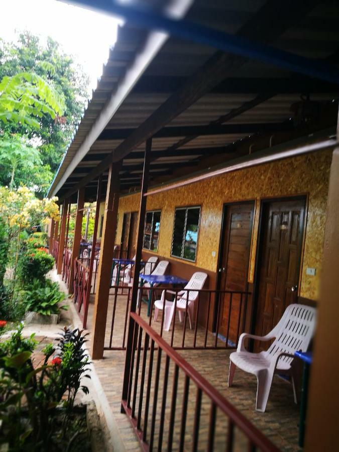 Smiley Frog Apartment Kanchanaburi Bagian luar foto